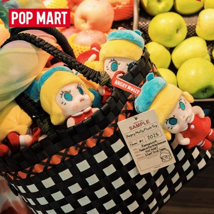 Pop Mart 泡泡瑪特毛絨公仔掛件 - Molly 生氣系列 (原火)