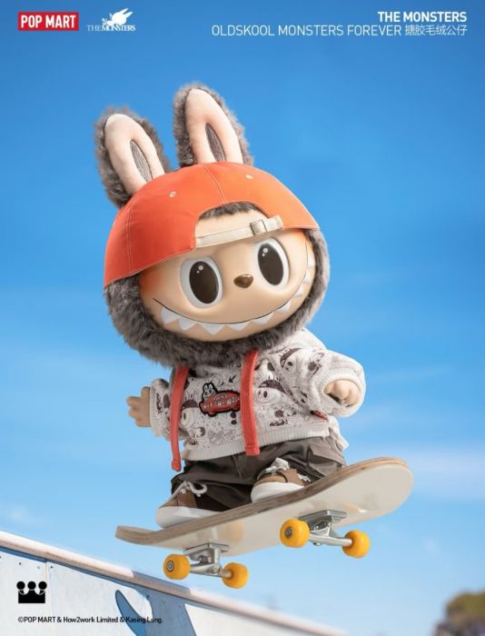 Pop Mart 泡泡瑪特搪膠毛絨公仔 - The Monster Labubu X Vans 系列手辦
